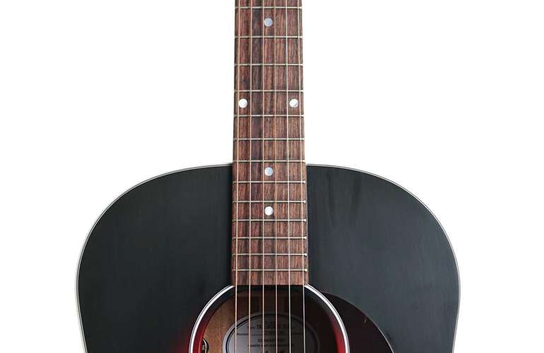 Gibson J-45 Standard Tri-Burst VOS Gibson J-45 Standard Tri-Burst VOS