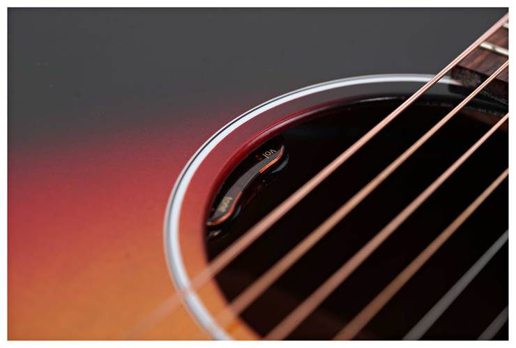 Gibson J-45 Standard Tri-Burst VOS Gibson J-45 Standard Tri-Burst VOS