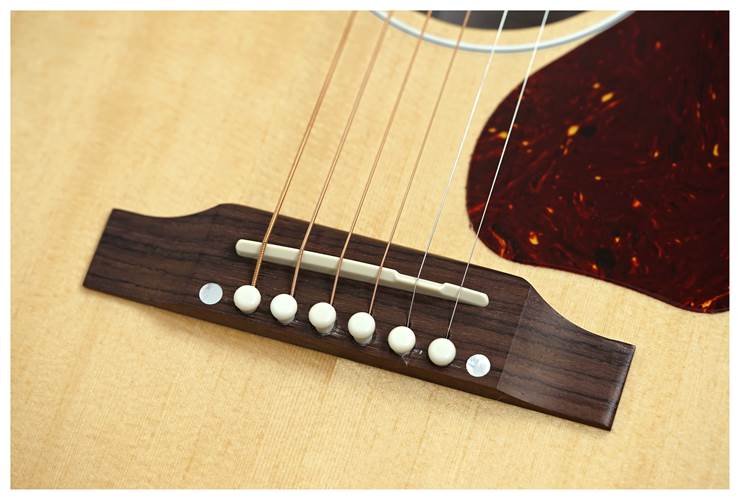 Gibson J-45 Standard Natural #23064100 Gibson J-45 Standard Natural #23064100