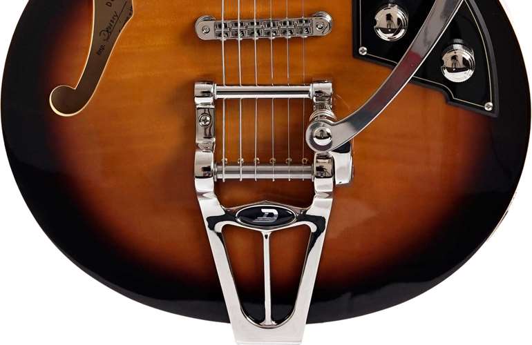 Duesenberg Starplayer CBR Tobacco Burst Duesenberg Starplayer CBR Tobacco Burst