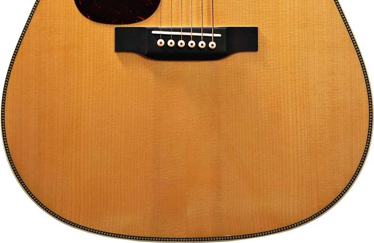 Martin Custom Shop North Street Edition D-28 Herringbone Wild Grain East Indian Rosewood Left Handed #2567624 Martin Custom Shop North Street Edition D-28 Herringbone Wild Grain East Indian Rosewood Left Handed #2567624