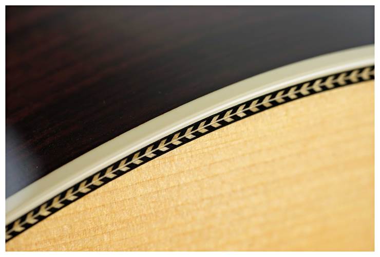 Martin Custom Shop North Street Edition D-28 Herringbone Wild Grain East Indian Rosewood Left Handed Martin Custom Shop North Street Edition D-28 Herringbone Wild Grain East Indian Rosewood Left Handed