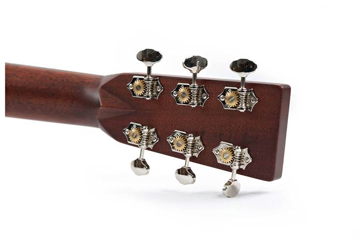 Martin Custom Shop North Street Edition D-28 Herringbone Wild Grain East Indian Rosewood Left Handed Martin Custom Shop North Street Edition D-28 Herringbone Wild Grain East Indian Rosewood Left Handed