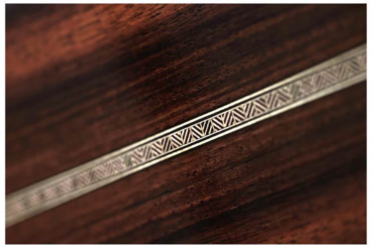 Martin North Street OM-28 Herringbone East Indian Rosewood Left Handed Martin North Street OM-28 Herringbone East Indian Rosewood Left Handed