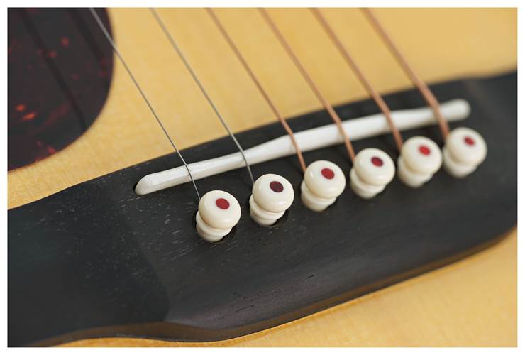 Martin North Street Edition OM-28L Herringbone Wild Grain East Indian Rosewood Left Handed Martin North Street Edition OM-28L Herringbone Wild Grain East Indian Rosewood Left Handed