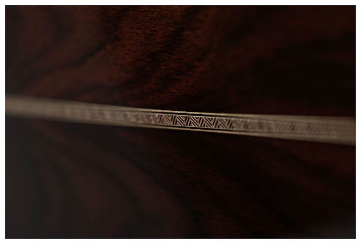 Martin North Street Edition OM-28L Herringbone Wild Grain East Indian Rosewood Left Handed Martin North Street Edition OM-28L Herringbone Wild Grain East Indian Rosewood Left Handed