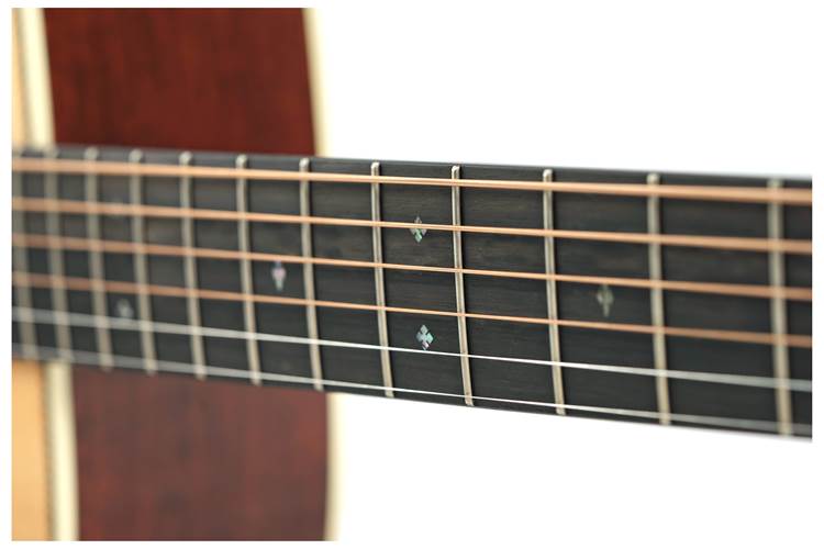 Martin Custom Shop SD-28 Guatemalan Rosewood Martin Custom Shop SD-28 Guatemalan Rosewood