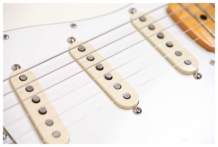 Fender guitarguitar Exclusive American Vintage II 73 Stratocaster Maple Fingerboard Olympic White Fender guitarguitar Exclusive American Vintage II 73 Stratocaster Maple Fingerboard Olympic White