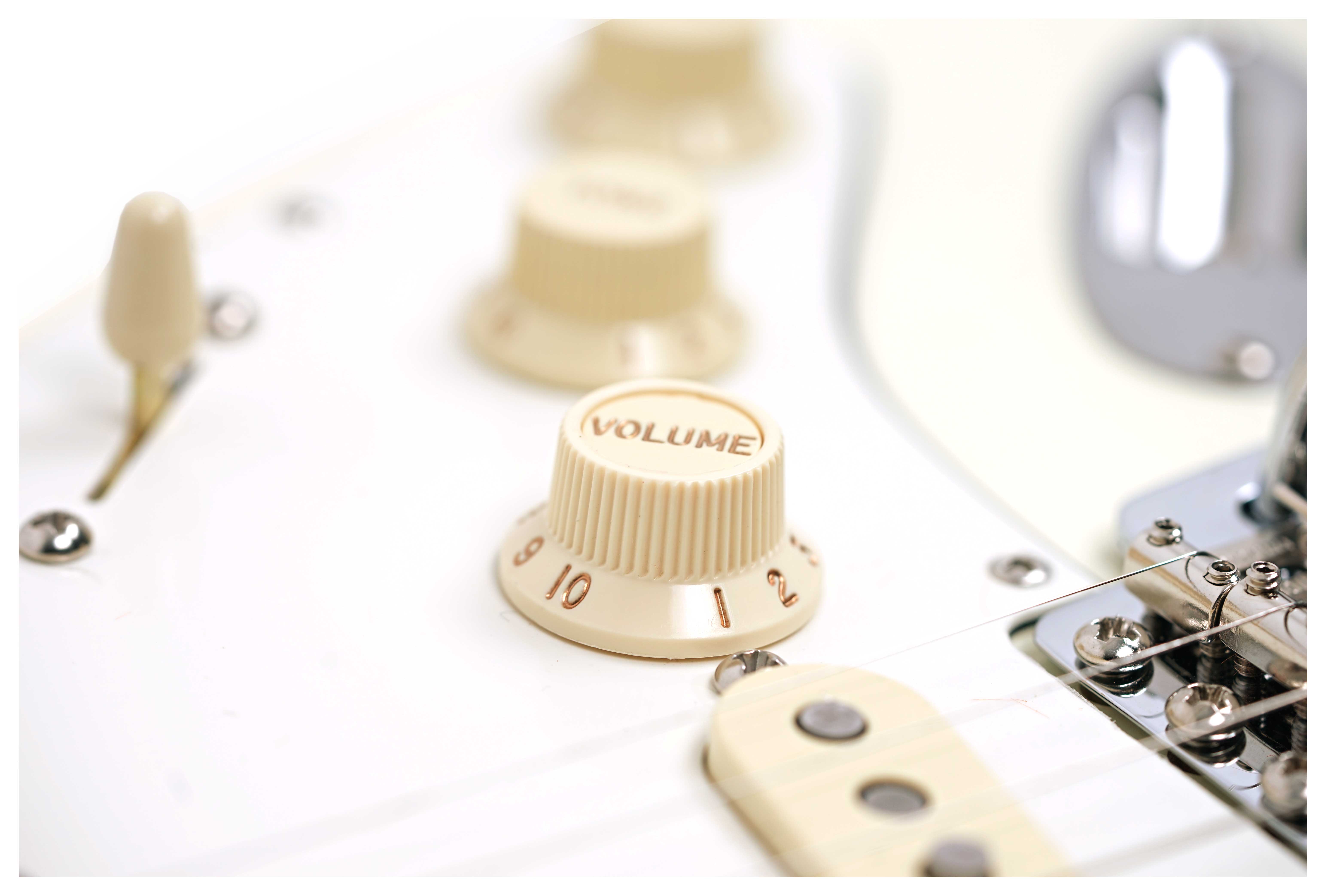 Fender guitarguitar Exclusive American Vintage II 73 Stratocaster Maple Fingerboard Olympic White