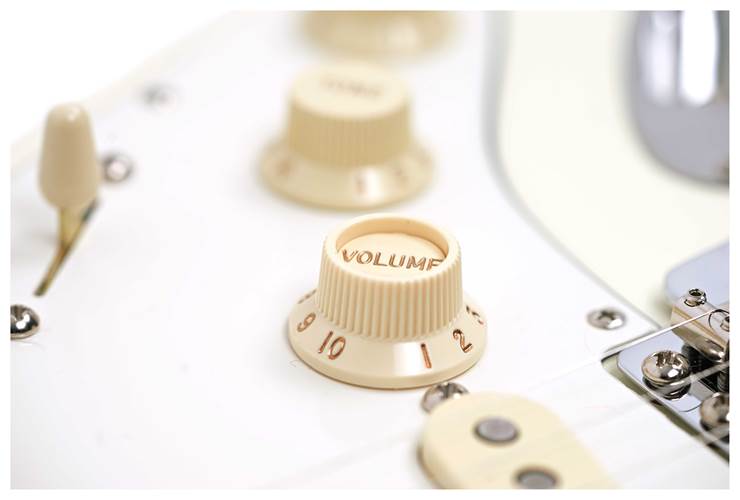 Fender guitarguitar Exclusive American Vintage II 73 Stratocaster Maple Fingerboard Olympic White Fender guitarguitar Exclusive American Vintage II 73 Stratocaster Maple Fingerboard Olympic White