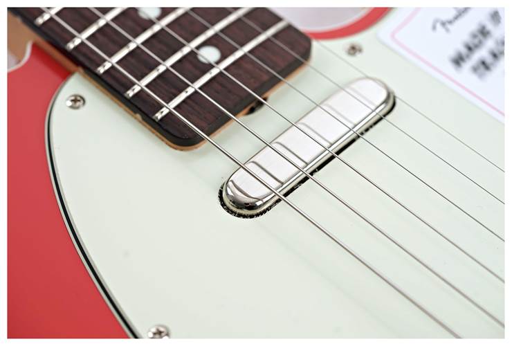 Fender Made in Japan guitarguitar Exclusive Traditional II 60s Telecaster Rosewood Fingerboard Fiesta Red Fender Made in Japan guitarguitar Exclusive Traditional II 60s Telecaster Rosewood Fingerboard Fiesta Red