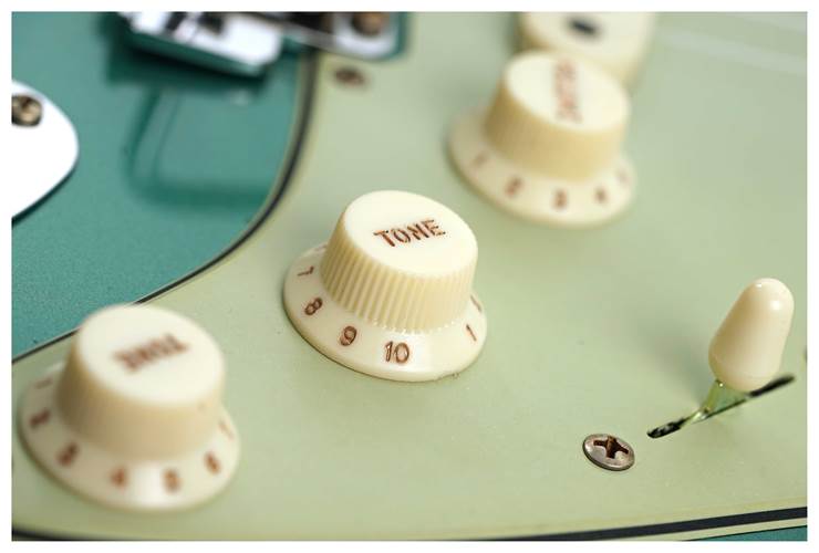 Fender Custom Shop 1959 Stratocaster Journeyman Relic Sherwood Green Metallic Rosewood Fingerboard #CZ586978 Fender Custom Shop 1959 Stratocaster Journeyman Relic Sherwood Green Metallic Rosewood Fingerboard #CZ586978