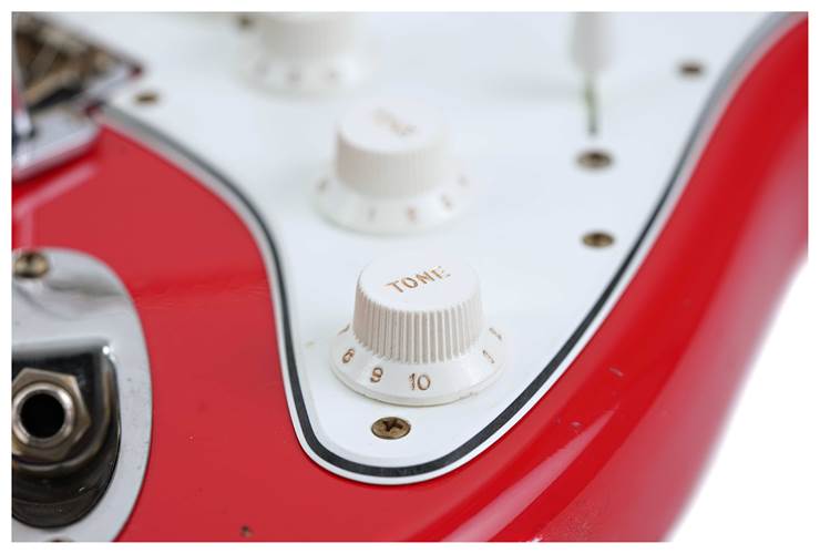 Fender Custom Shop Mid '60s Stratocaster Relic Hot Rod Red #R1436196000001 Fender Custom Shop Mid '60s Stratocaster Relic Hot Rod Red #R1436196000001