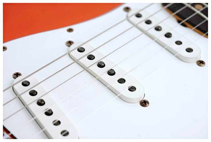 Fender Custom Shop Mid '60s Collection Stratocaster Relic Faded Candy Tangerine #R138920 Fender Custom Shop Mid '60s Collection Stratocaster Relic Faded Candy Tangerine #R138920