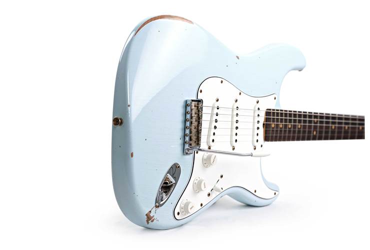Fender Custom Shop Mid 60's Collection Stratocaster Relic Faded Sonic Blue #R144973 Fender Custom Shop Mid 60's Collection Stratocaster Relic Faded Sonic Blue #R144973