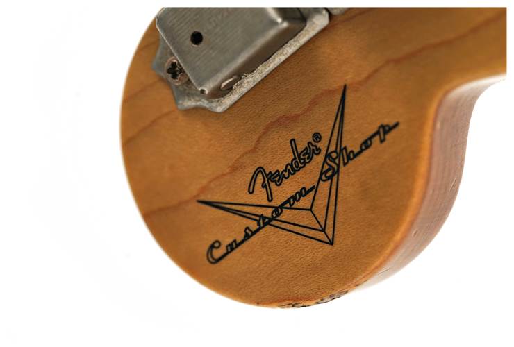 Fender Custom Shop Mid 60's Collection Stratocaster Relic Faded Sonic Blue #R144973 Fender Custom Shop Mid 60's Collection Stratocaster Relic Faded Sonic Blue #R144973