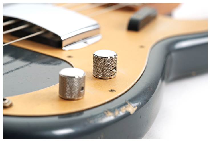 Fender Custom Shop Precision Jazz Bass Relic Chorcoal Frost Metallic #R143504 Fender Custom Shop Precision Jazz Bass Relic Chorcoal Frost Metallic #R143504