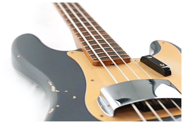 Fender Custom Shop Precision Jazz Bass Relic Chorcoal Frost Metallic #R143504 Fender Custom Shop Precision Jazz Bass Relic Chorcoal Frost Metallic #R143504