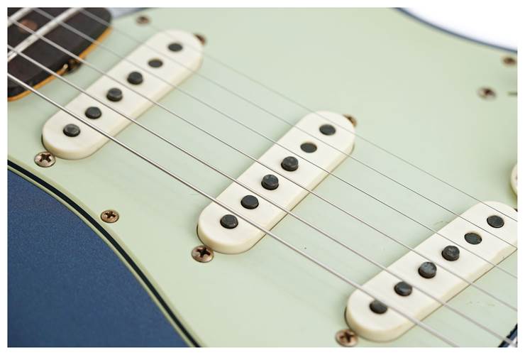 Fender Custom Shop 1959 Stratocaster Journeyman Relic Baltic Blue Rosewood Fingerboard #CZ586923 Fender Custom Shop 1959 Stratocaster Journeyman Relic Baltic Blue Rosewood Fingerboard #CZ586923