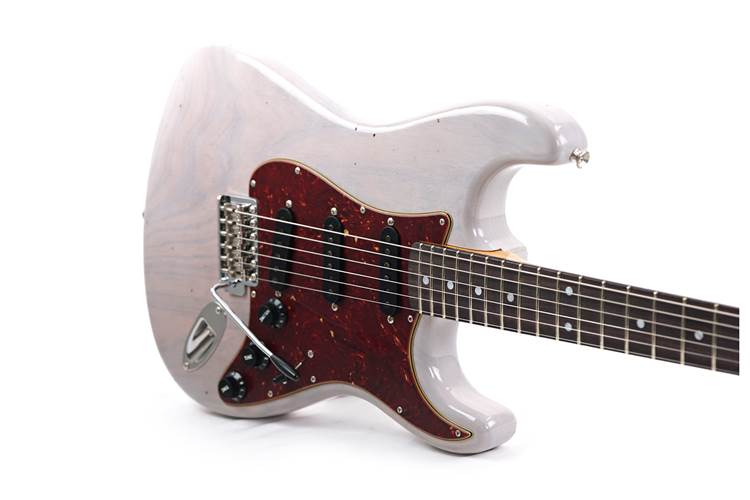 Fender Custom Shop Limited Edition Roasted Stratocaster Journeyman Relic with Closet Classic Hardware Dirty White Blonde #XN18768 Fender Custom Shop Limited Edition Roasted Stratocaster Journeyman Relic with Closet Classic Hardware Dirty White Blonde #XN18768