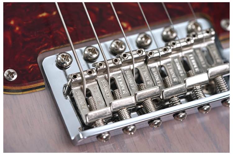 Fender Custom Shop Limited Edition Roasted Stratocaster Journeyman Relic with Closet Classic Hardware Dirty White Blonde #XN18768 Fender Custom Shop Limited Edition Roasted Stratocaster Journeyman Relic with Closet Classic Hardware Dirty White Blonde #XN18768