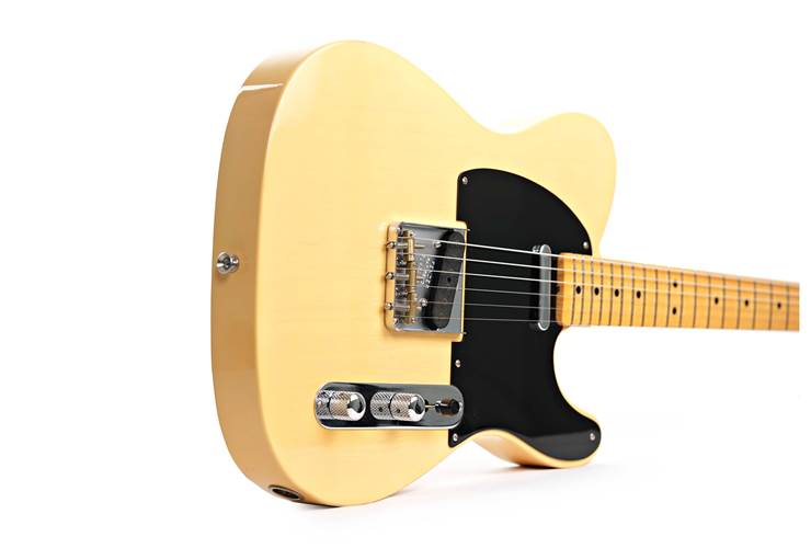 Fender Custom Shop 1951 Nocaster DLX Closet Classic Aged Nocaster Blonde #R14312 Fender Custom Shop 1951 Nocaster DLX Closet Classic Aged Nocaster Blonde #R14312
