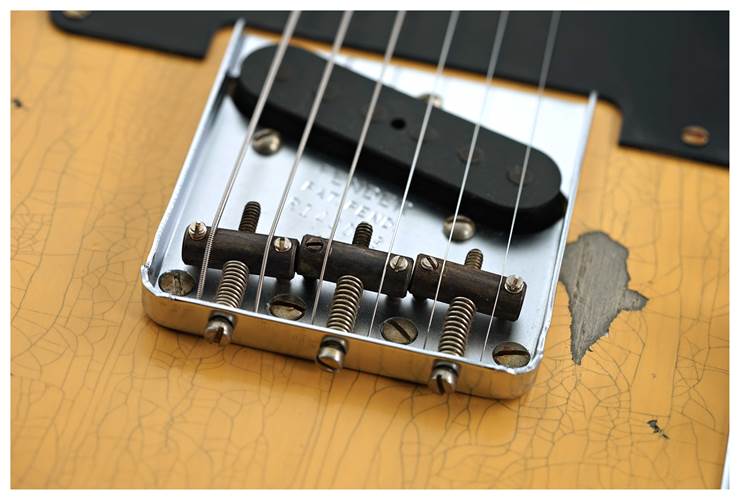 Fender Custom Shop 1951 Nocaster Relic Faded Nocaster Blonde #R143029 Fender Custom Shop 1951 Nocaster Relic Faded Nocaster Blonde #R143029
