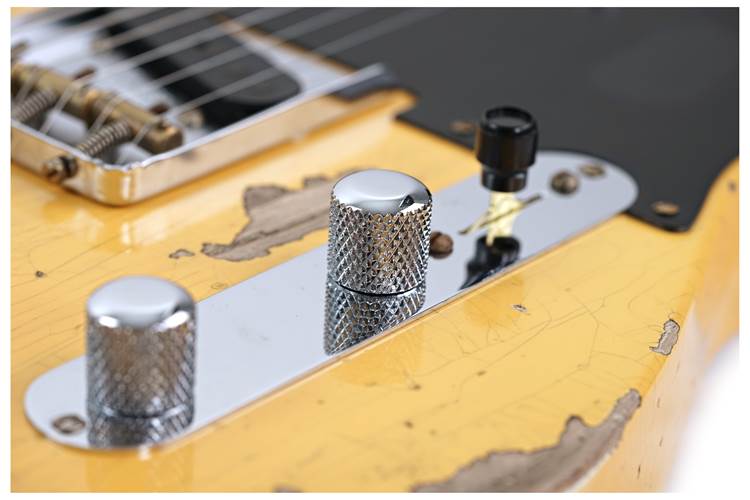 Fender Custom Shop 1951 Nocaster Heavy Relic Faded Nocaster Blonde #R142803 Fender Custom Shop 1951 Nocaster Heavy Relic Faded Nocaster Blonde #R142803