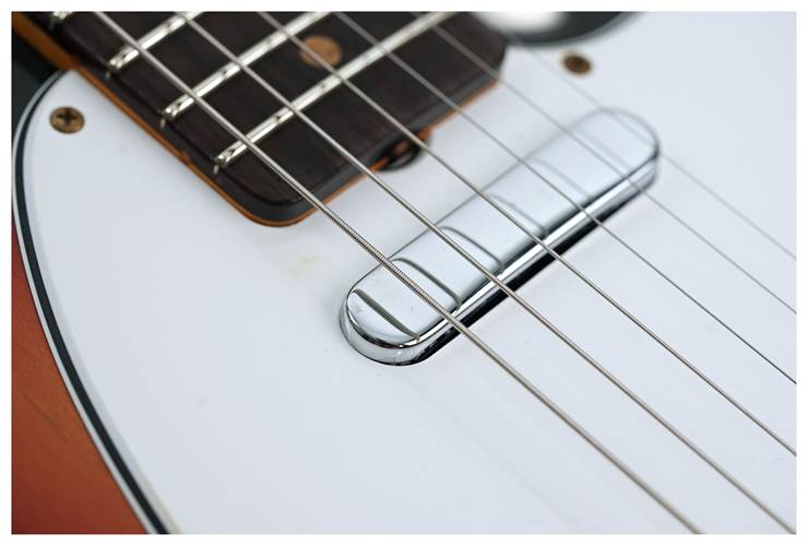 Fender Custom Shop 1961 Telecaster Heavy Relic Faded Aged Bleached 3 Colour Sunburst #CZ587372 Fender Custom Shop 1961 Telecaster Heavy Relic Faded Aged Bleached 3 Colour Sunburst #CZ587372