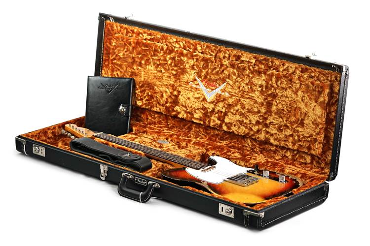 Fender Custom Shop 1961 Telecaster Heavy Relic Faded Aged Bleached 3 Colour Sunburst #CZ587372 Fender Custom Shop 1961 Telecaster Heavy Relic Faded Aged Bleached 3 Colour Sunburst #CZ587372