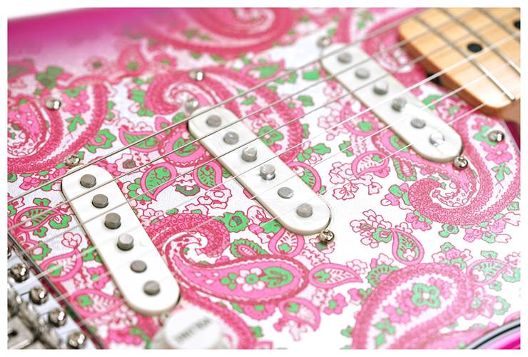 Fender guitarguitar Exclusive Made in Japan Limited Stratocaster Pink Paisley Maple Fingerboard Fender guitarguitar Exclusive Made in Japan Limited Stratocaster Pink Paisley Maple Fingerboard