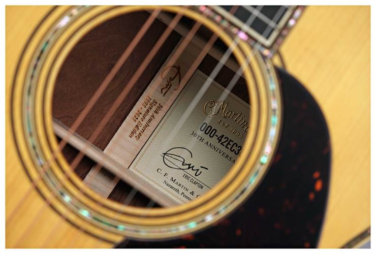 Martin 000-42 EC 30th Anniversary Eric Clapton Hand Signed #M2966528 Martin 000-42 EC 30th Anniversary Eric Clapton Hand Signed #M2966528