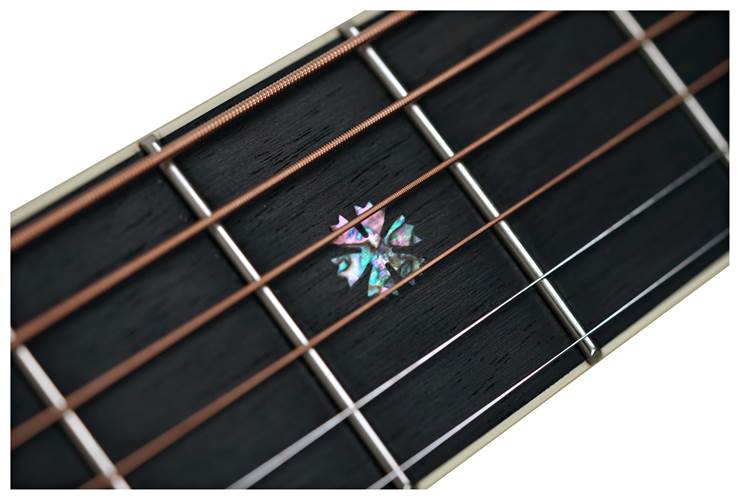 Martin 000-42 EC 30th Anniversary Eric Clapton Hand Signed #M2966528 Martin 000-42 EC 30th Anniversary Eric Clapton Hand Signed #M2966528