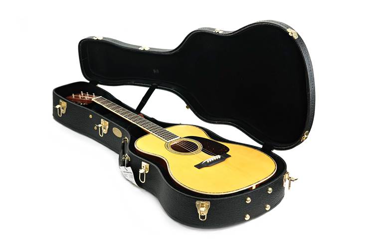 Martin 000-42 EC 30th Anniversary Eric Clapton Hand Signed Martin 000-42 EC 30th Anniversary Eric Clapton Hand Signed