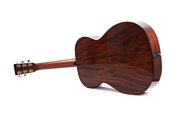 Martin 000 E Retro Plus Mahogany (Ex-Demo) #2933947 Martin 000 E Retro Plus Mahogany (Ex-Demo) #2933947