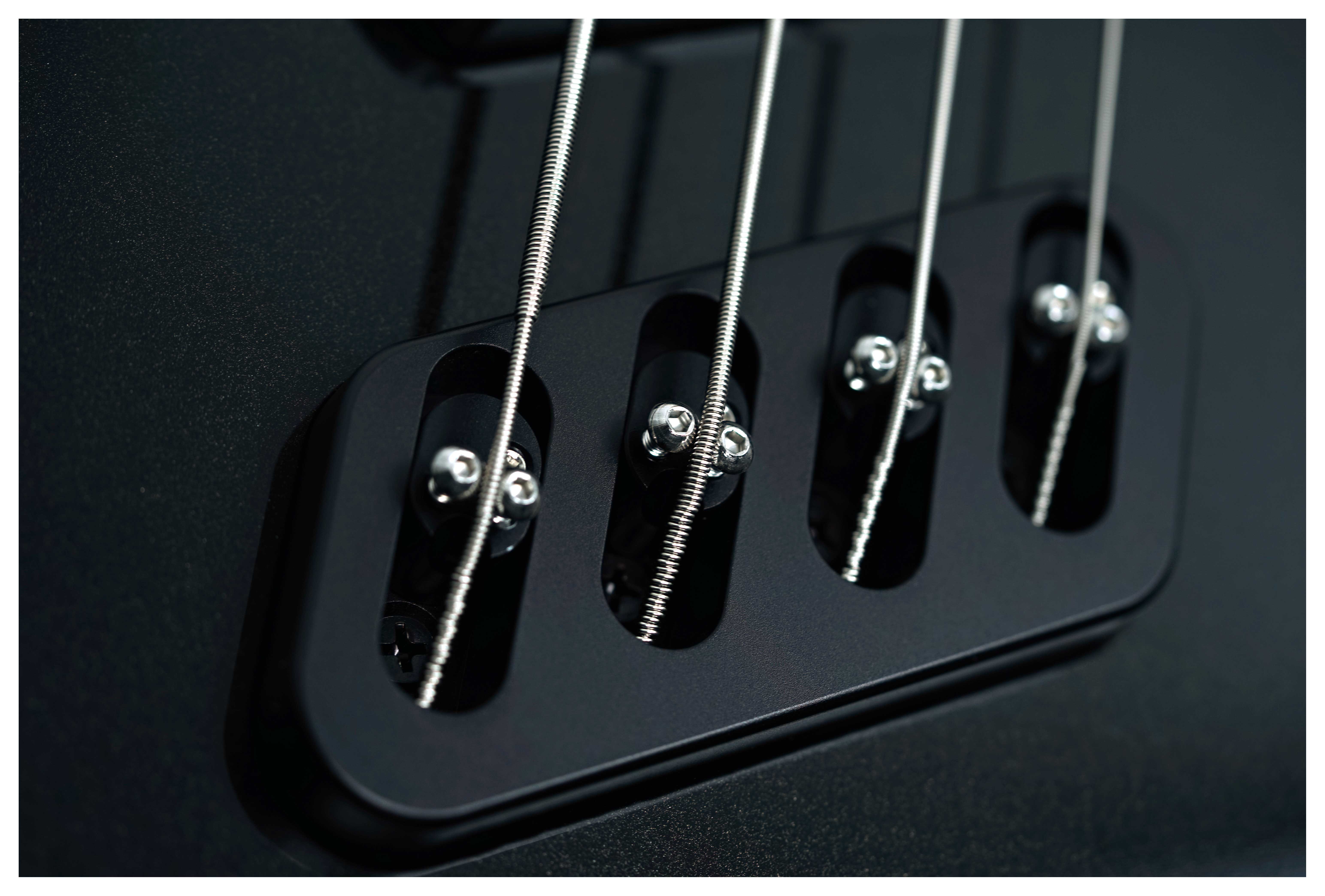 Dingwall SP1 4-String Gloss Metallic Black #IE250605882