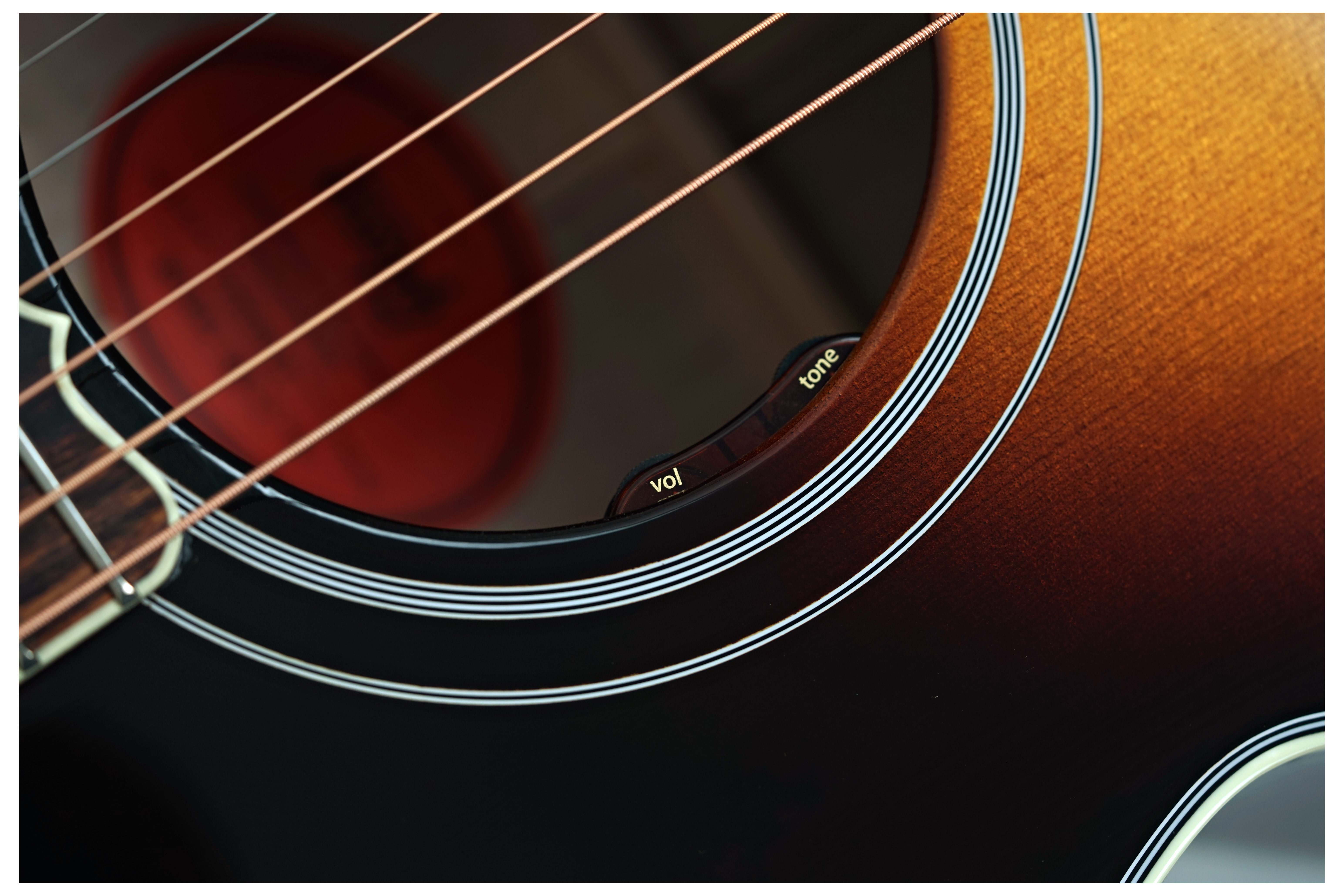 Gibson Custom Shop Dealer Select J-200 Parlor Vintage Sunburst #22405027