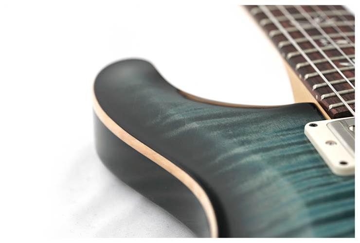PRS CE22 Limited Edition Faded Blue Smokeburst #0406924 PRS CE22 Limited Edition Faded Blue Smokeburst #0406924