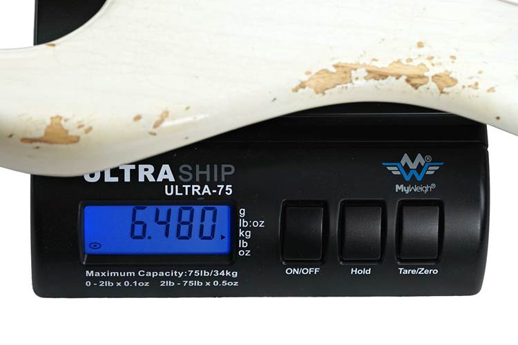 Fender Custom Shop Limited Edition Red Hot Hardtail Stratocaster Heavy Relic Aged White Blonde #CZ579291 Fender Custom Shop Limited Edition Red Hot Hardtail Stratocaster Heavy Relic Aged White Blonde #CZ579291