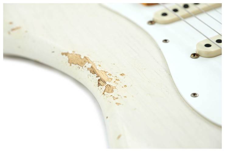 Fender Custom Shop Limited Edition Red Hot Hardtail Stratocaster Heavy Relic Aged White Blonde #CZ579291 Fender Custom Shop Limited Edition Red Hot Hardtail Stratocaster Heavy Relic Aged White Blonde #CZ579291