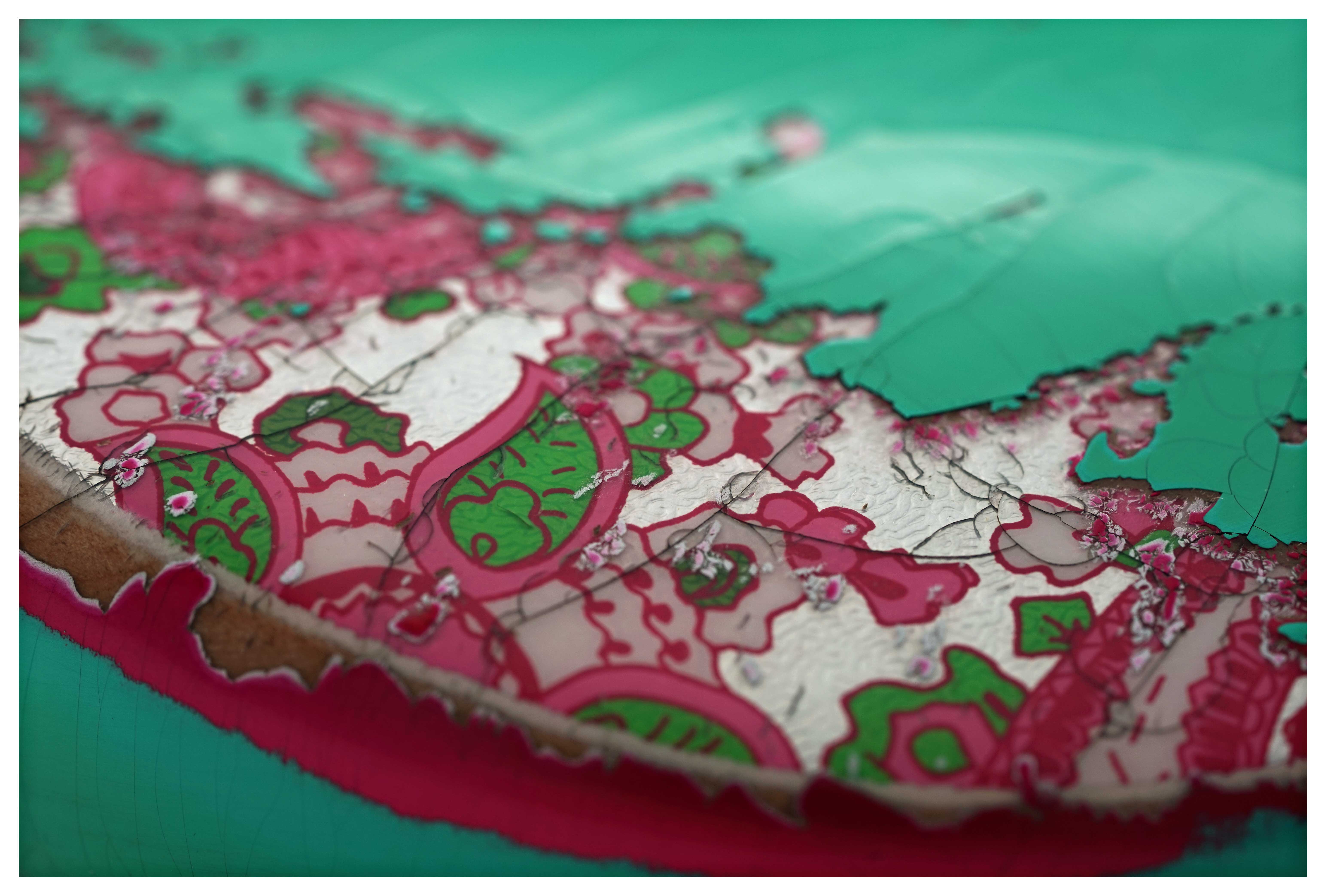 Fender Custom Shop Limited Edition Mischief Maker Stratocaster Heavy Relic Aged Surf Green Over Pink Paisley #CZ581057