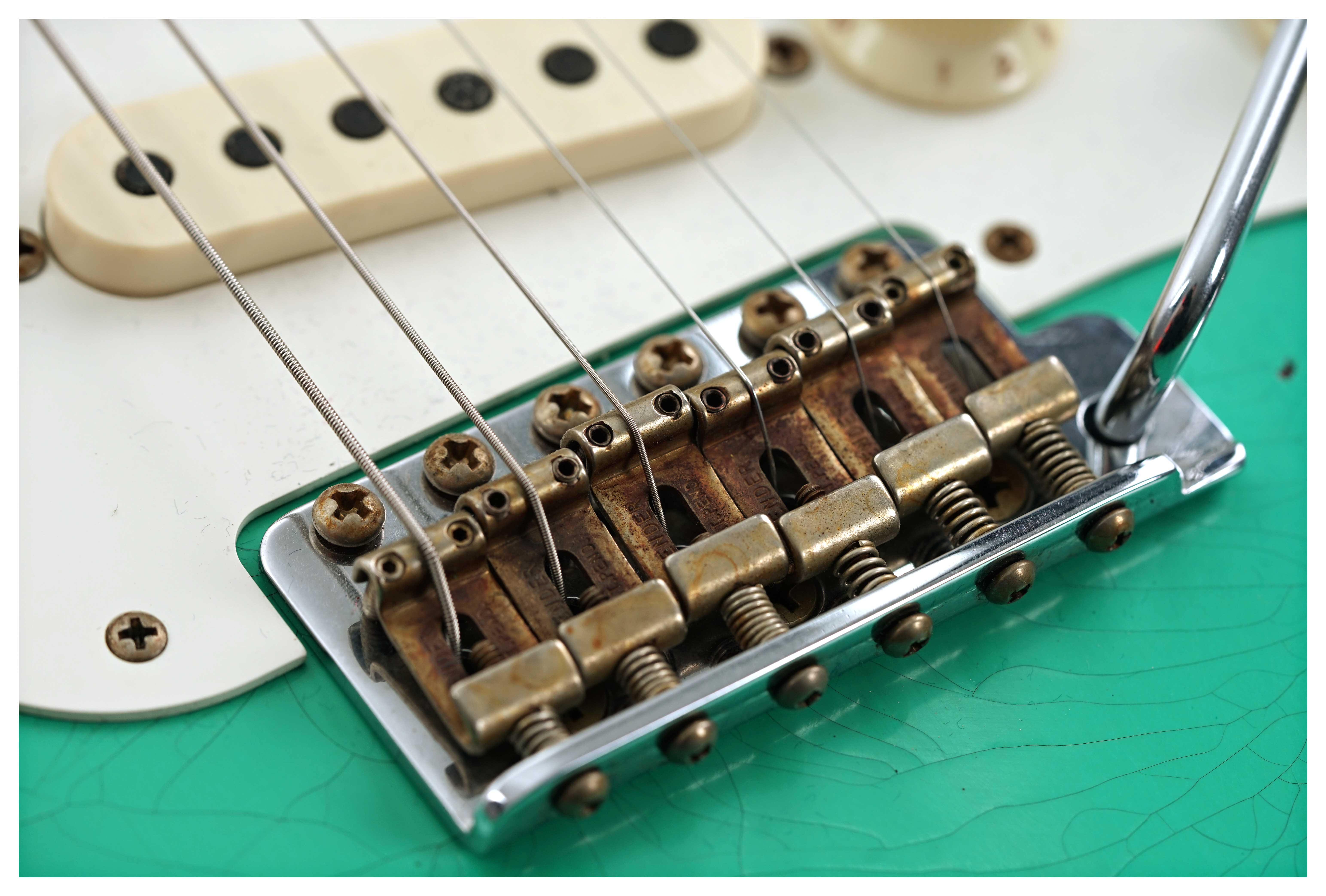 Fender Custom Shop Limited Edition Mischief Maker Stratocaster Heavy Relic Aged Surf Green Over Pink Paisley #CZ581057