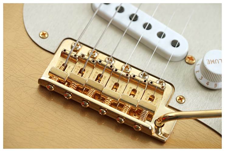 Fender Custom Shop Limited Edition Roasted 1954 Stratocaster Lush Closet Classic with Gold Hardware HLE Gold #LXX0682 Fender Custom Shop Limited Edition Roasted 1954 Stratocaster Lush Closet Classic with Gold Hardware HLE Gold #LXX0682