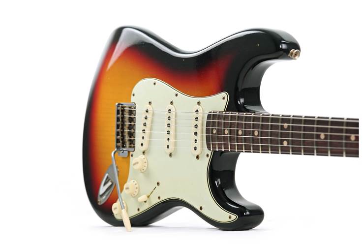Fender Custom Shop Limited Edition 1963 Stratocaster Journeyman Relic 3 Tone Sunburst #CZ583174 Fender Custom Shop Limited Edition 1963 Stratocaster Journeyman Relic 3 Tone Sunburst #CZ583174
