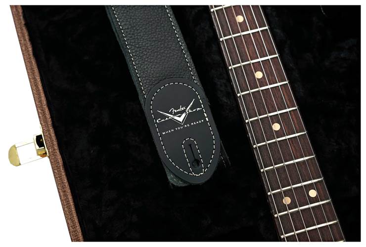 Fender Custom Shop Limited Edition 1963 Stratocaster Journeyman Relic 3 Tone Sunburst #CZ583174 Fender Custom Shop Limited Edition 1963 Stratocaster Journeyman Relic 3 Tone Sunburst #CZ583174
