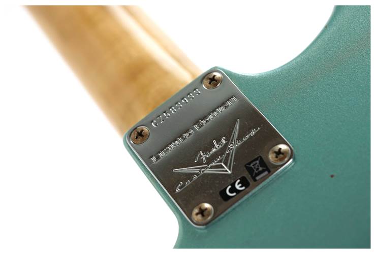 Fender Custom Shop Limited Edition 1965 Stratocaster Journeyman Relic Aged Firemist Silver #CZ583933 Fender Custom Shop Limited Edition 1965 Stratocaster Journeyman Relic Aged Firemist Silver #CZ583933