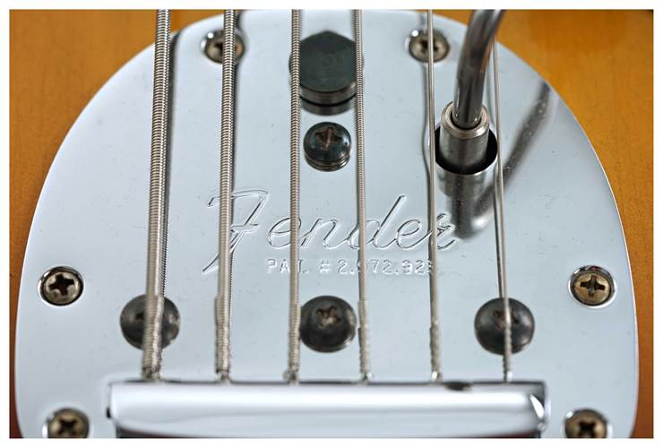 Fender Custom Shop Limited Edition Bass VI Journeyman Relic 3-Tone Sunburst #CZ579549 Fender Custom Shop Limited Edition Bass VI Journeyman Relic 3-Tone Sunburst #CZ579549