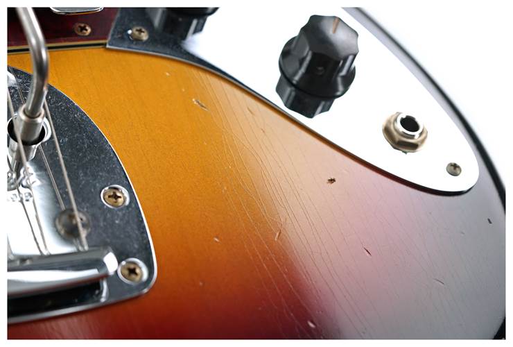 Fender Custom Shop Limited Edition Bass VI Journeyman Relic 3-Tone Sunburst #CZ579549 Fender Custom Shop Limited Edition Bass VI Journeyman Relic 3-Tone Sunburst #CZ579549