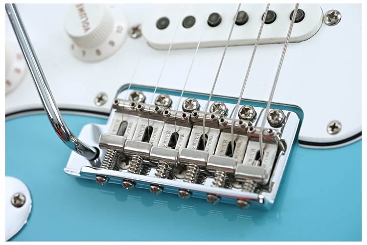 Fender Custom Shop 1963 Stratocaster Lush Closet Classic Daphne Blue Left Handed #CZ572305 Fender Custom Shop 1963 Stratocaster Lush Closet Classic Daphne Blue Left Handed #CZ572305