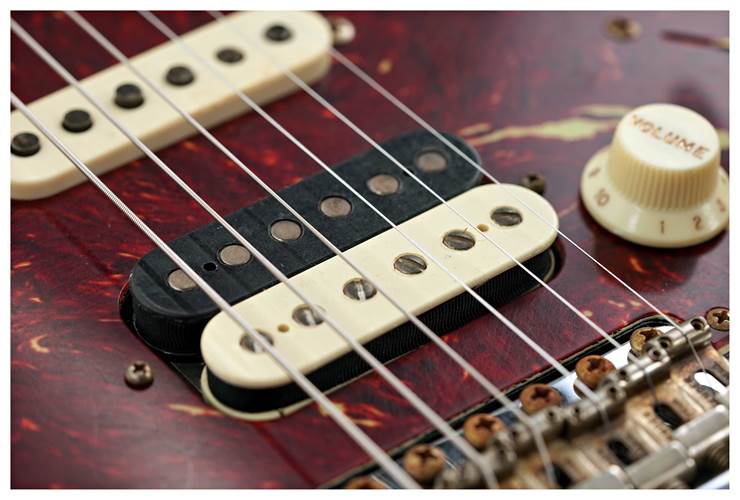 Fender Custom Shop Limited Edition 1967 HSS Stratocaster Relic Aged Black #CZ583272 Fender Custom Shop Limited Edition 1967 HSS Stratocaster Relic Aged Black #CZ583272